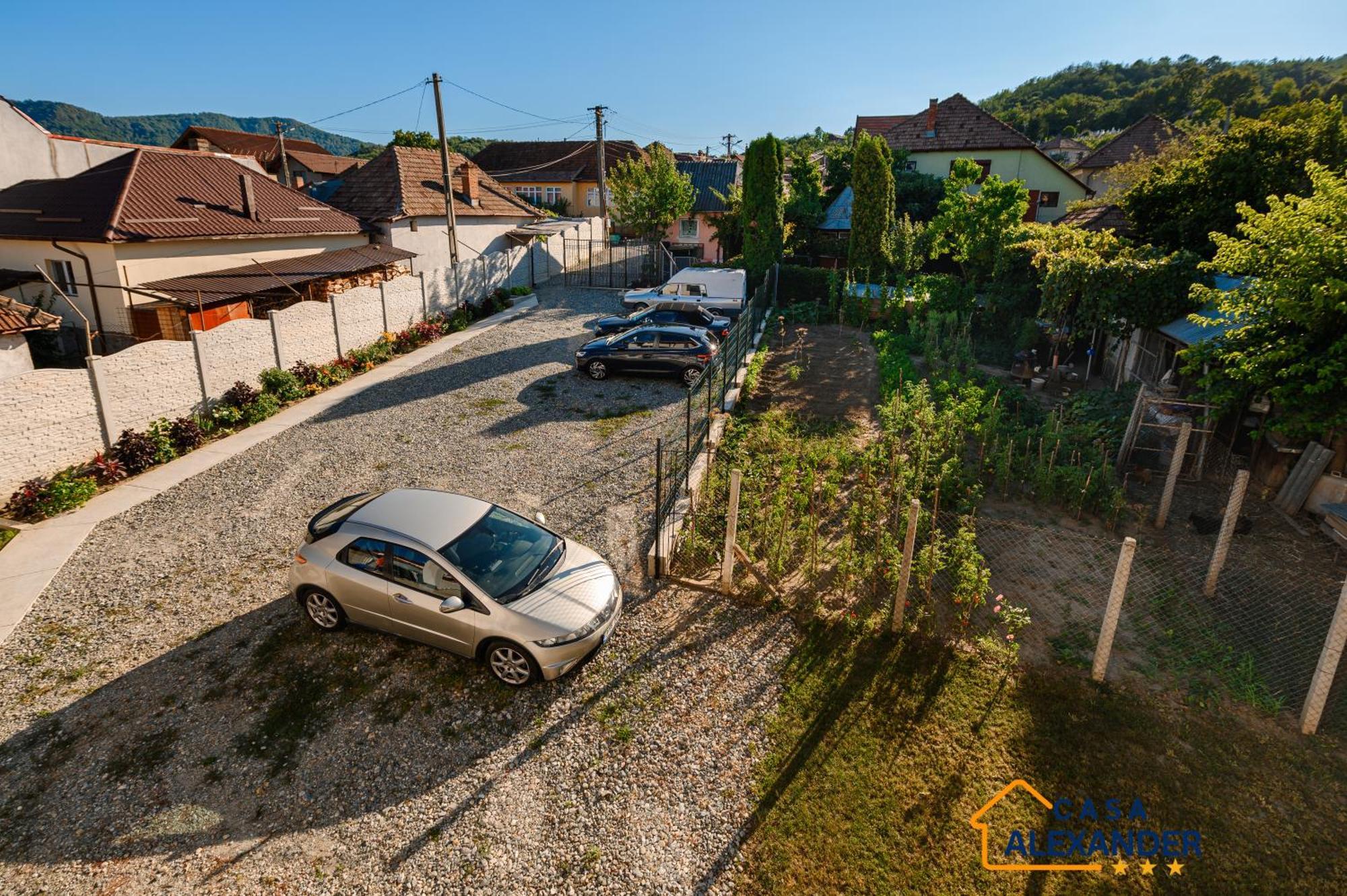 Hotel Casa Alexander Călimăneşti Exterior foto